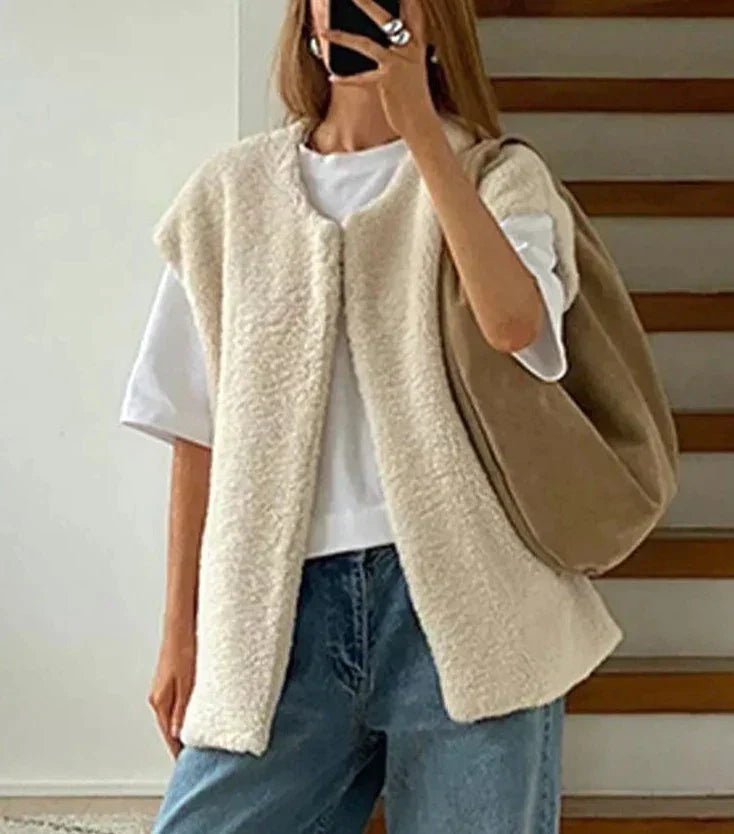 Lune London | White Plush Vest