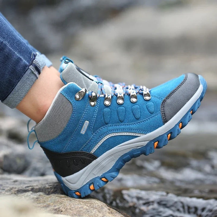 Chic Und Stil | Robust Waterproof Hiking Shoes for Men and Women