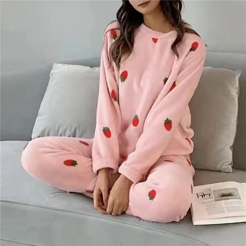 Lune London | Fleece Comfort Pajamas - Soft, Warm and Comfortable in 7 Trendy Variants