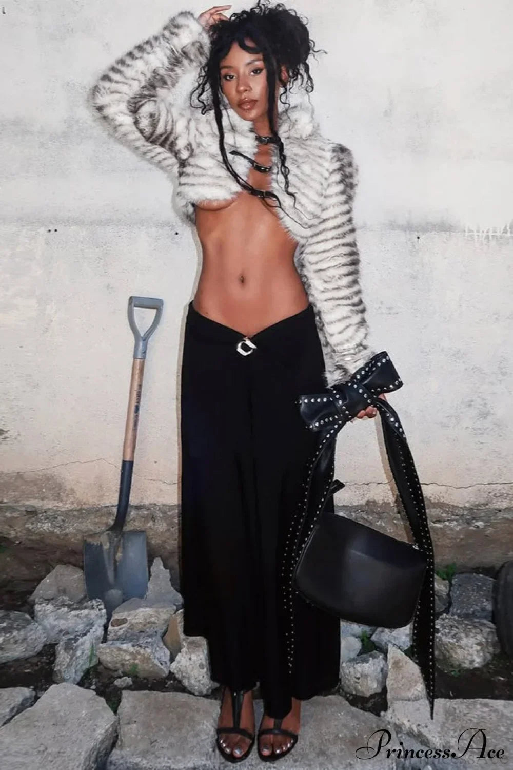 Lune London | Buckle-Faux-Fur-Cropped-Sexy-Jacket
