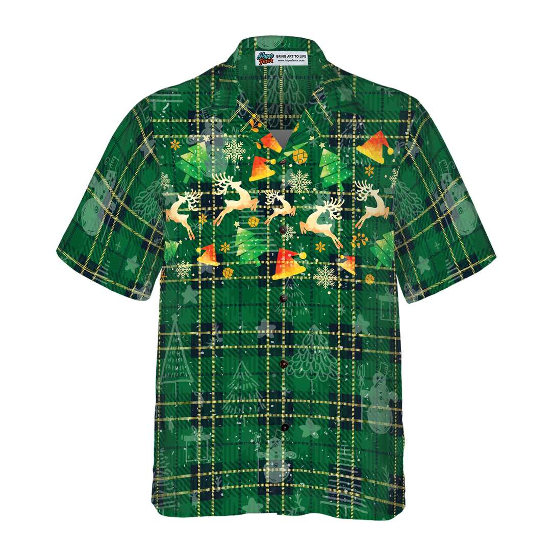 Lune London | Christmas Hyperfavor Hawaiian Shirts for Men and Women, Christmas Green Plaid Hawaiian Shirt with Reindeer Pattern and Short Sleeve Button Placket