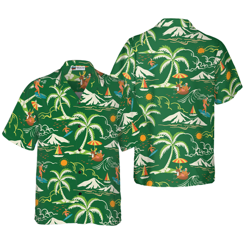 Lune London | Hyperfavor Christmas Hawaiian Shirts, Santa Beach Summer Pattern 2 Short Sleeve Shirt, Christmas Gift Idea for Men and Women