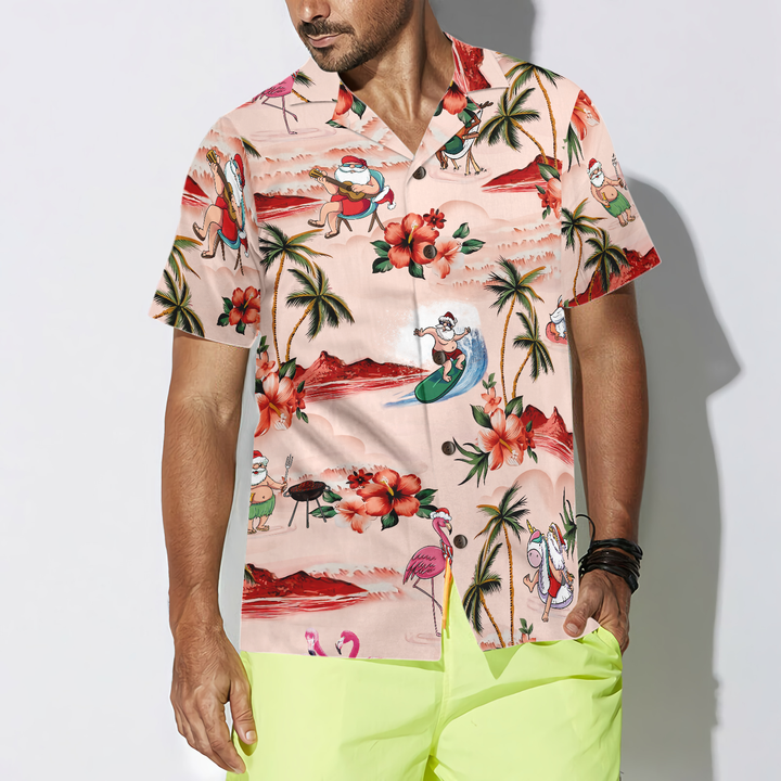 Lune London | Hyperfavorite Christmas Hawaiian Shirts for Men and Women, Button-Up Hawaiian Shirt with Christmas Santa Beach Print Short Sleeves