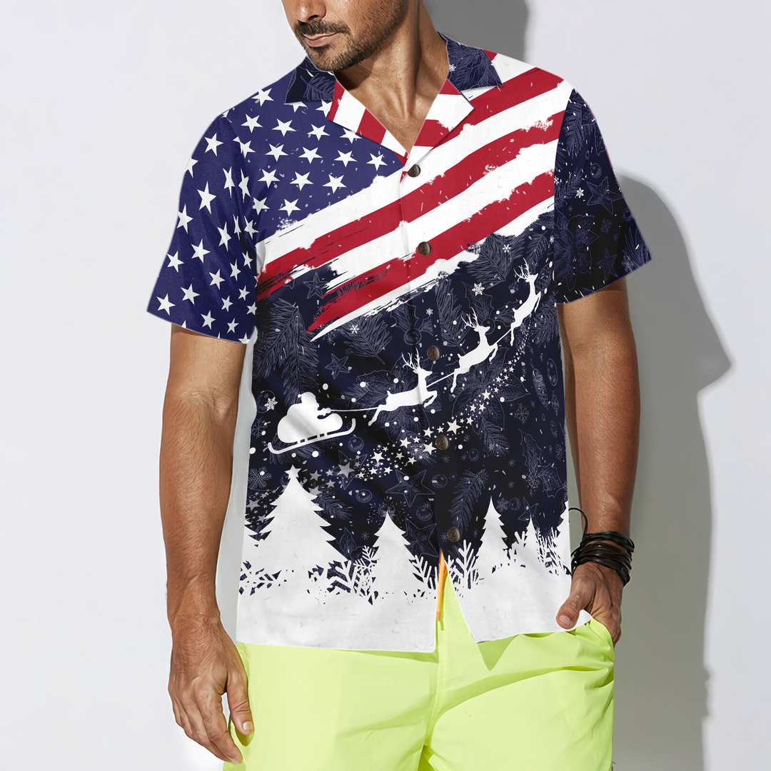 Lune London | Christmas Hyperfavor Hawaiian Shirts, Short Sleeve USA Flag Print Merry Christmas T-Shirt, Christmas Gift Shirt Idea for Men and Women