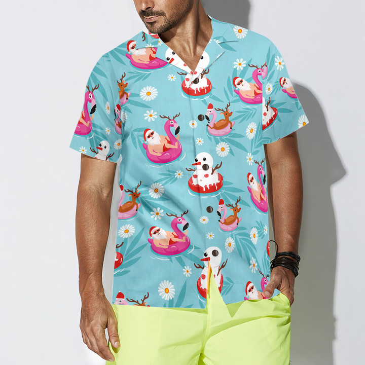 Lune London | Hyperfavor Chemises hawaïennes de Noël, chemise à motifs de plage d'été de Santa à manches courtes, idée de cadeau de chemises de Noël pour hommes et femmes