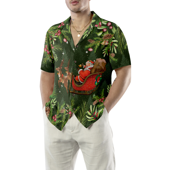 Lune London | Hyperfavor Santa Santa flying sleigh 1 pattern Hawaiian shirt, short sleeve Christmas shirts button-up for men and women
