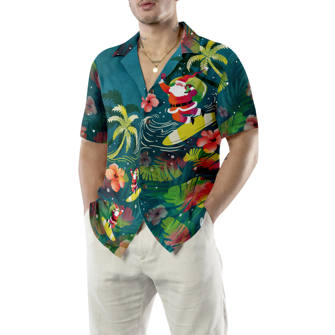 Lune London | Hyperfavor Christmas Hawaiian Shirts for Men and Women, Surfing Santa Hawaiian Button-Up Short Sleeve Shirt
