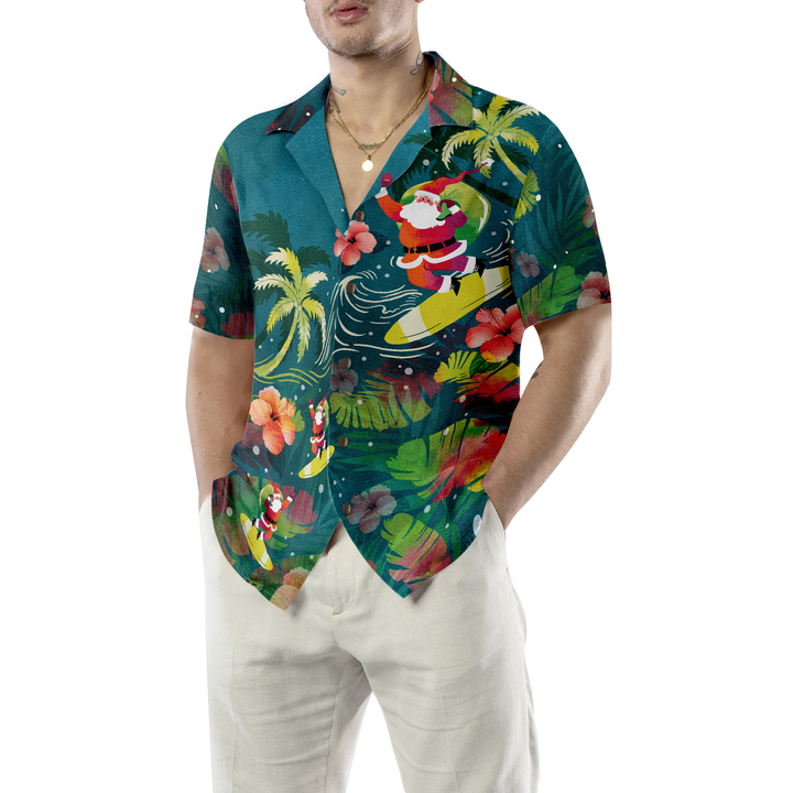 Lune London | Hyperfavor Christmas Hawaiian Shirts for Men and Women, Surfing Santa Hawaiian Button-Up Short Sleeve Shirt