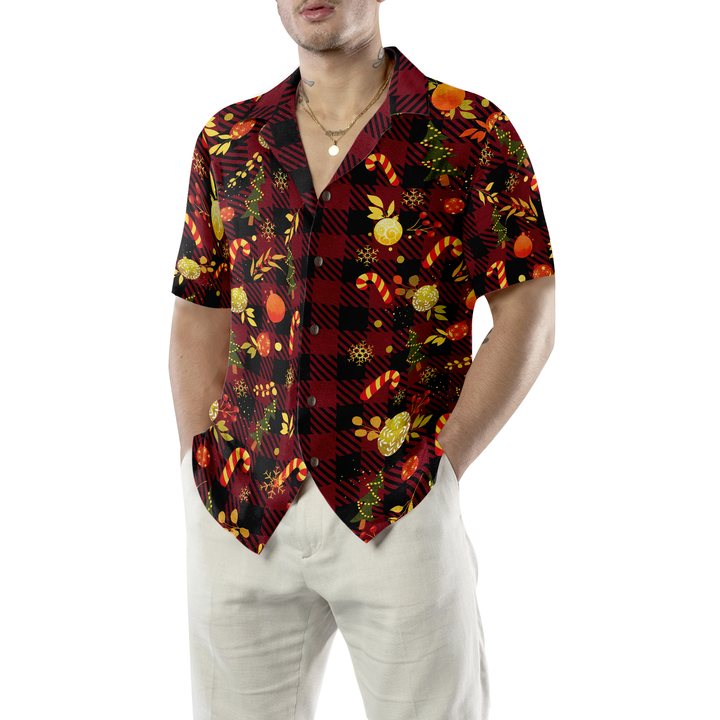 Lune London | Hyperfavor Christmas Hawaiian Shirts, Merry Christmas Red Checkered Short Sleeve T-Shirt, Christmas T-Shirt Gift Idea for Men and Women