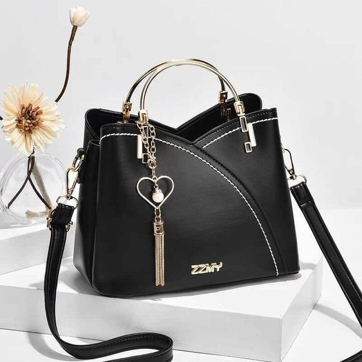 Lune London | Nichole Collection’S Maddalena Handbag: Elegant and Versatile Design