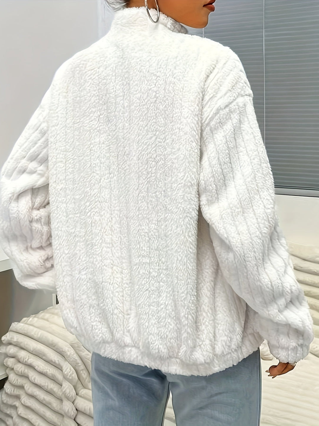 Lune London | Zipper teddy jacket with ribbing and long sleeves