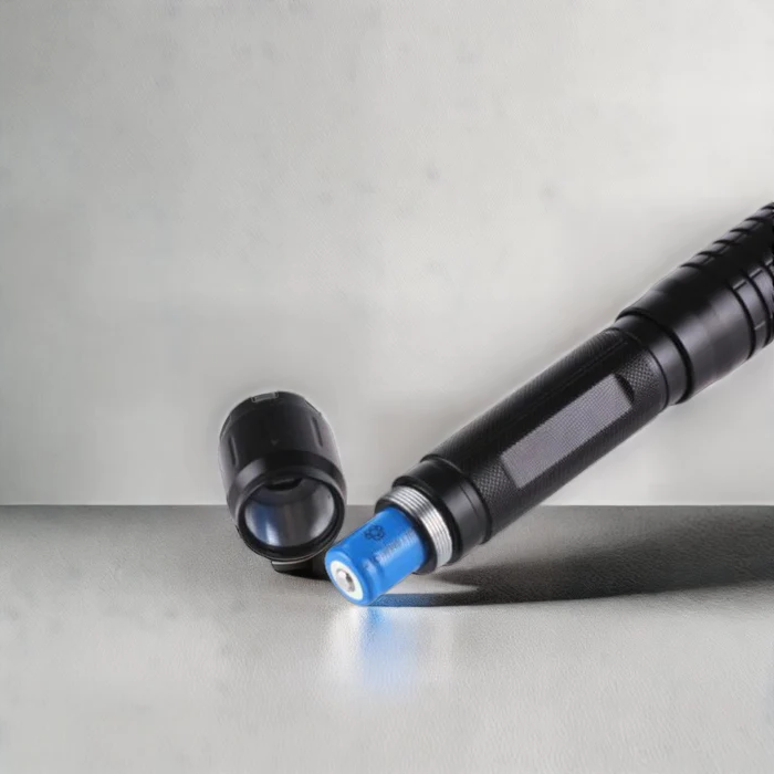 Lune London | High performance tactical flashlight Burning Blue - Military grade flashlights
