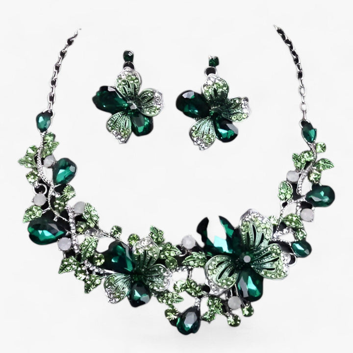 Lune London | Brautschmuck Blumenketten und Ohrringe