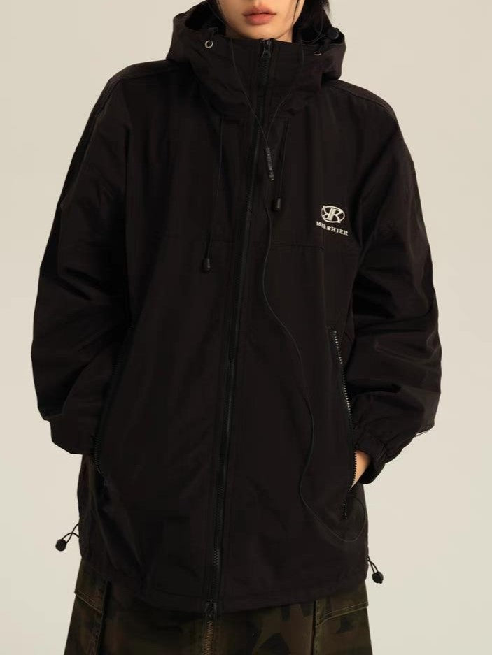 Chic und Stil | Retro black waterproof outdoor jacket with hood