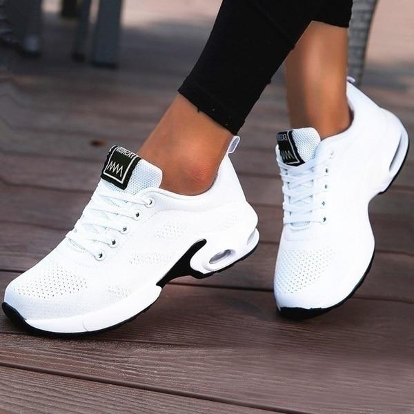 Lune London | Orthopedic Sports Shoes