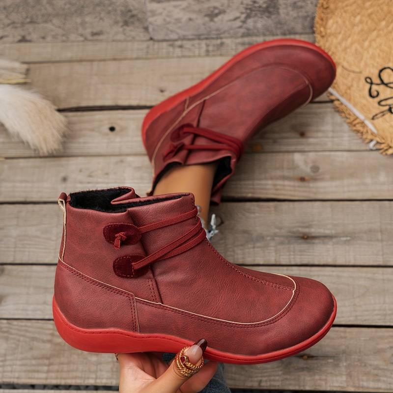 Lune London | Trendy plus size casual sports shoes for women