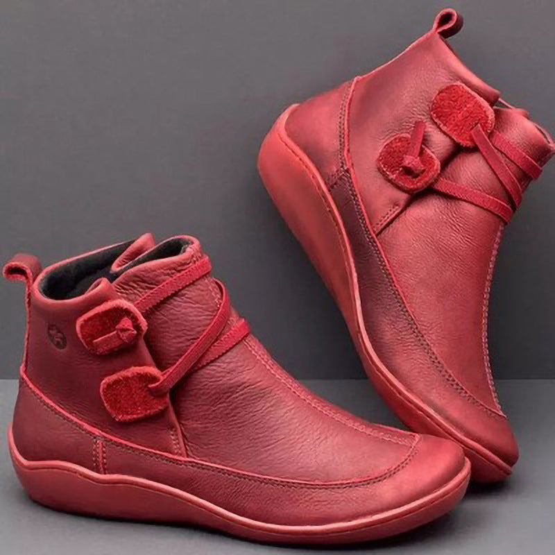 Lune London | Trendy plus size casual sports shoes for women
