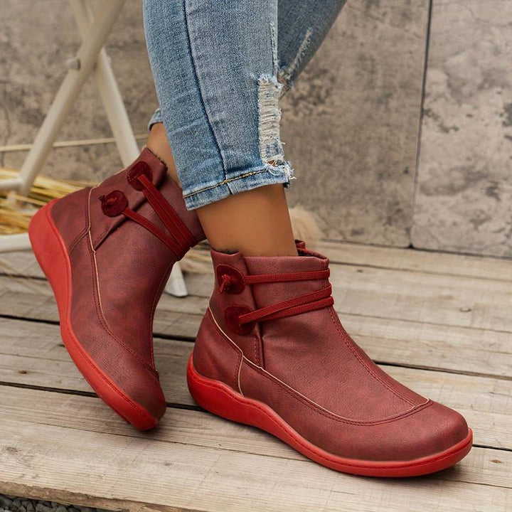Lune London | Trendy plus size casual sports shoes for women