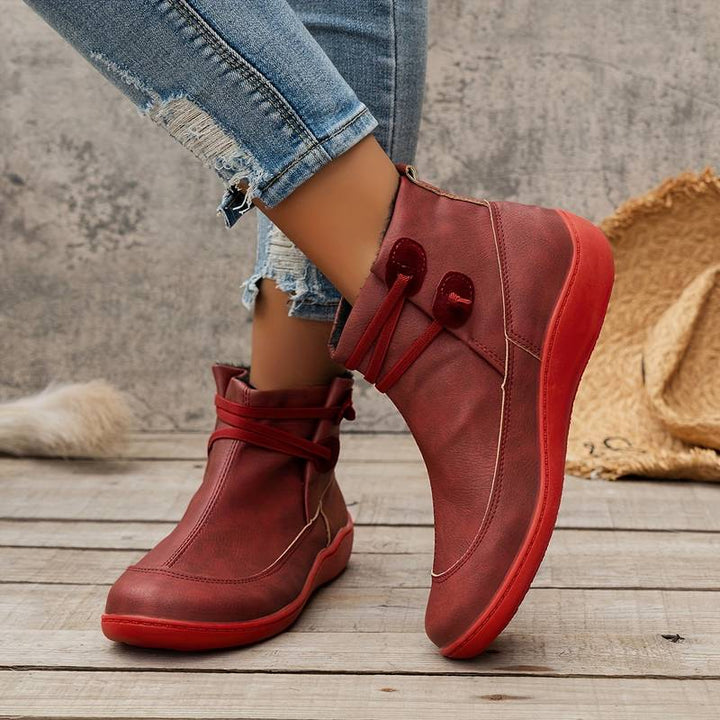 Lune London | Trendy plus size casual sports shoes for women