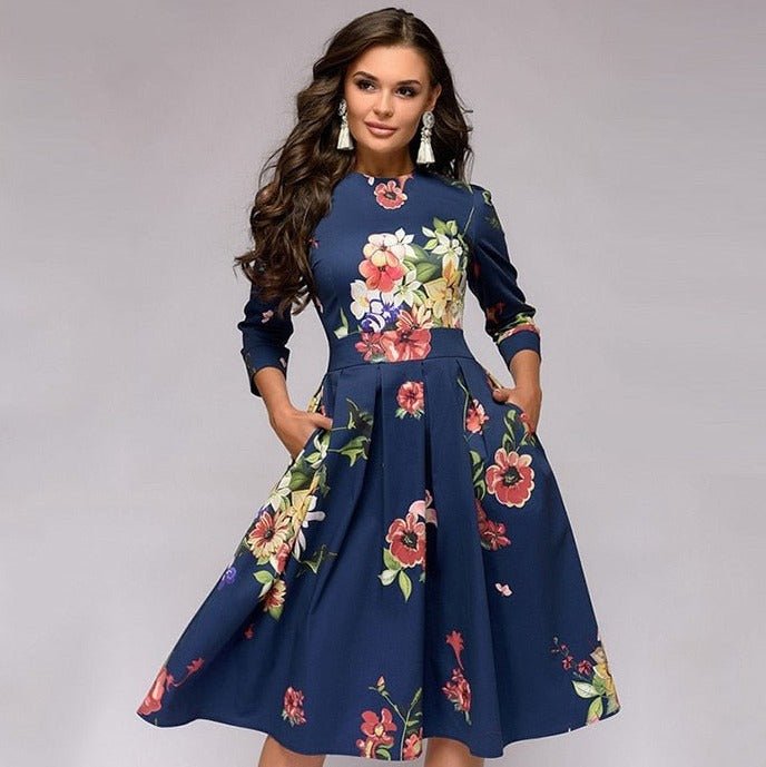 Lune London | Casual mid-length dress with round neck floral print and pockets