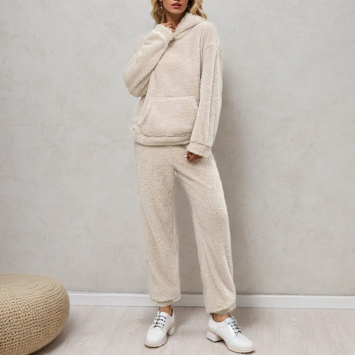 Lune London | Warm House Suit for Winter