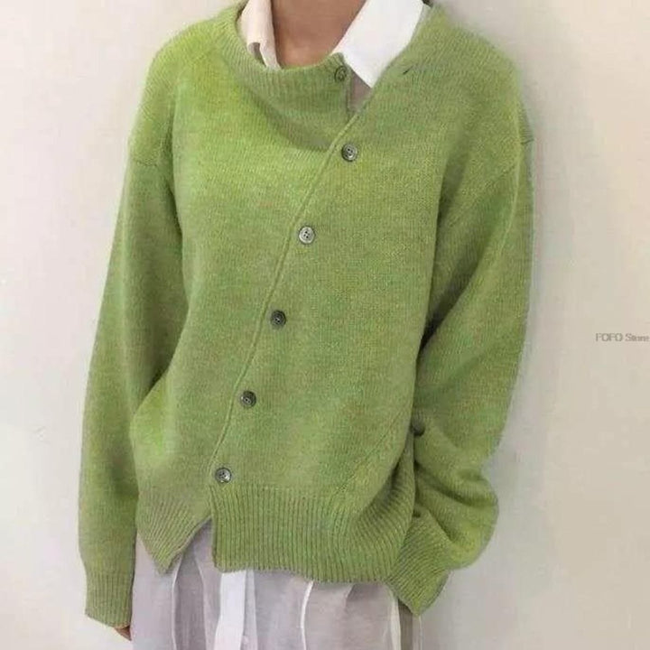 Lune London | Comfortable Women's Cashmere Sweater with Buttons