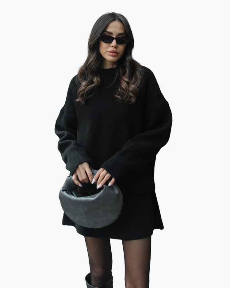 Lune London | Knitted set with sweater and mini skirt - Fashionable autumn winter look, casual and elegant