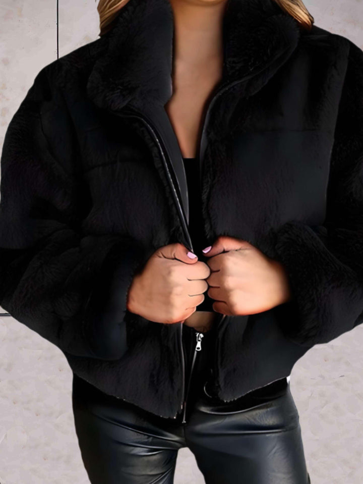 Lune London | warm and comfortable faux fur jacket with zipper