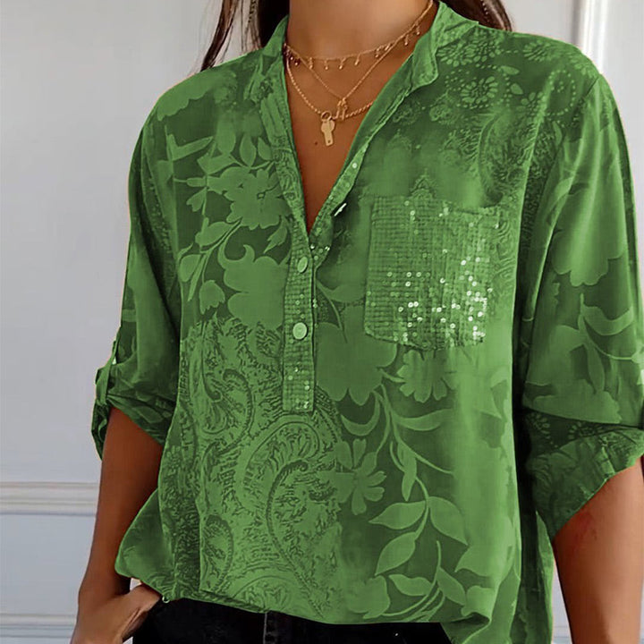 Lune London | Elegant V-Neck – Feminine and Stylish