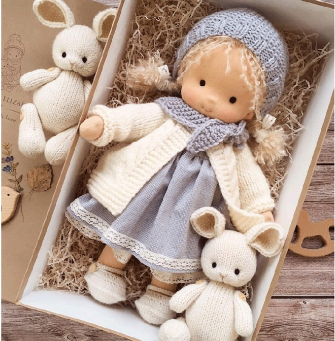 Lune London | Sweet handmade Waldorf doll