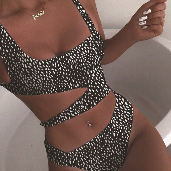 Lune London | Sexy One-Piece Push-Up Swimsuit