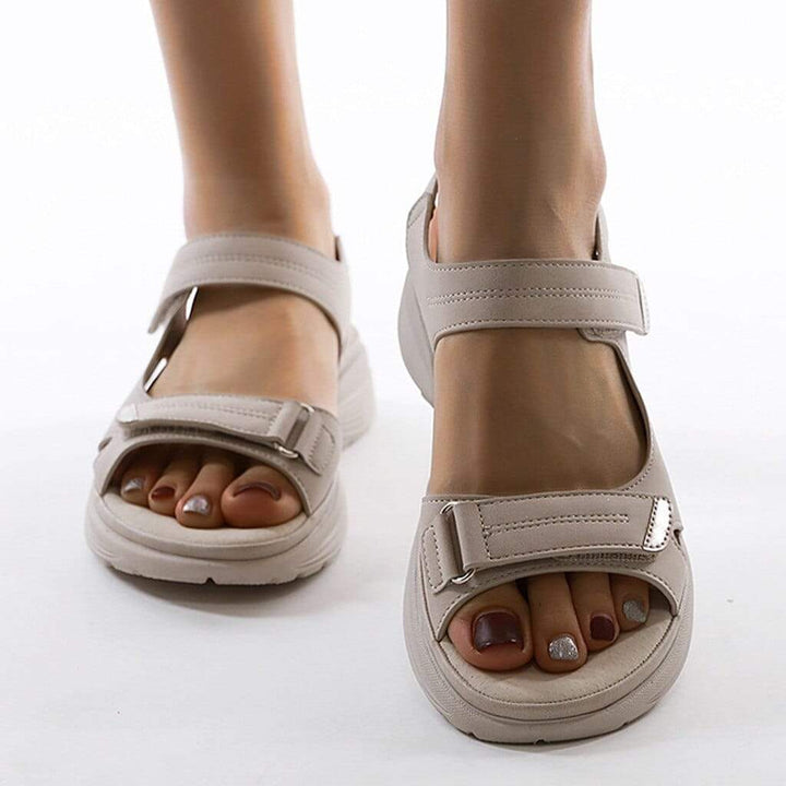 Lune London | Orthopedic Sandals for Women – Adjustable Straps for Optimal Comfort