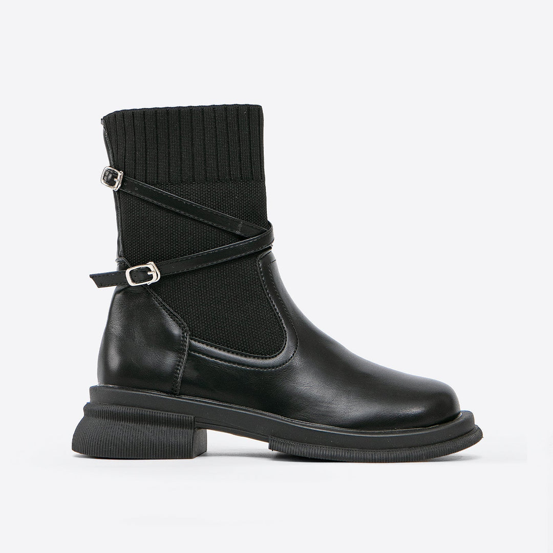 Lune London | Elegant Brown Ankle Boots with Wrap Straps