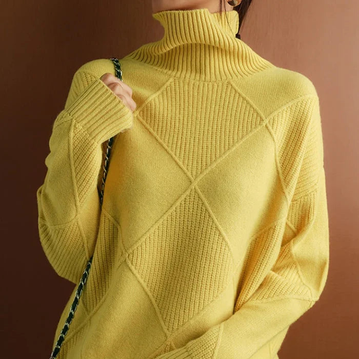 Lune London | European style diamond neck sweater