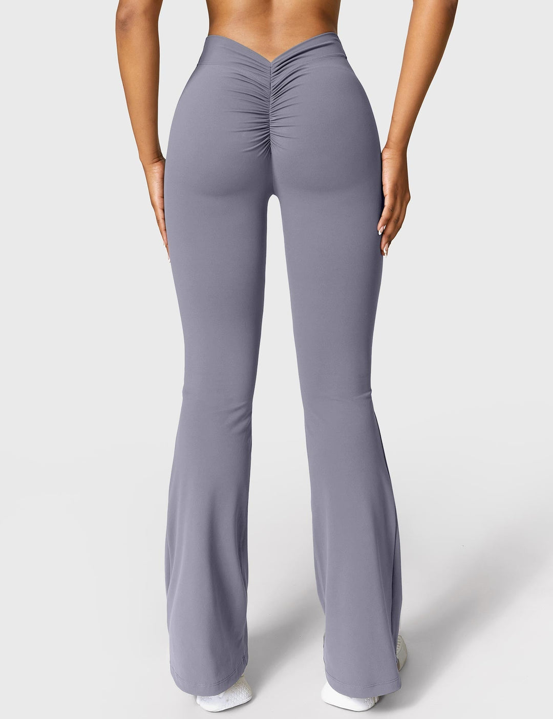 Lune London | Flared leggings with V-neck