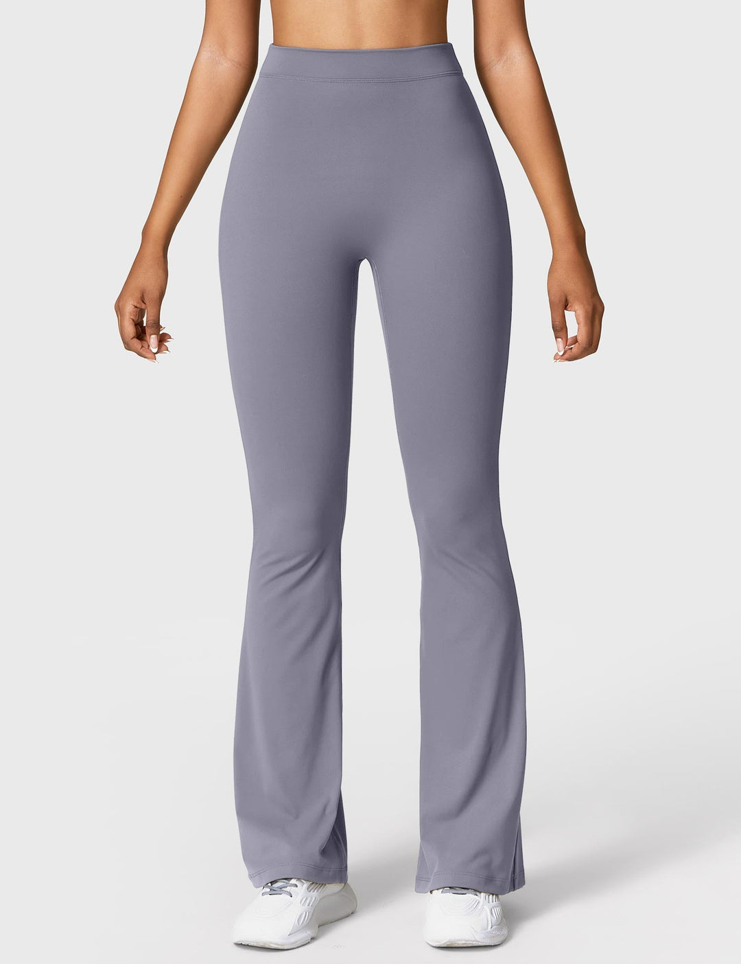 Lune London | Flared leggings with V-neck