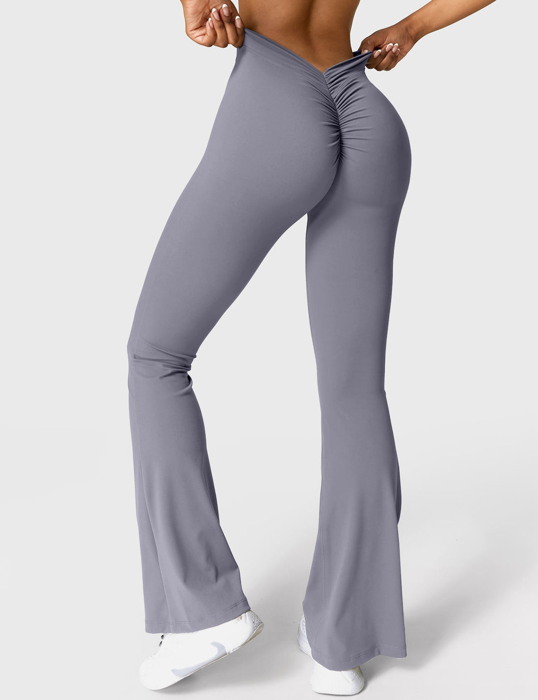 Lune London | Flared leggings with V-neck