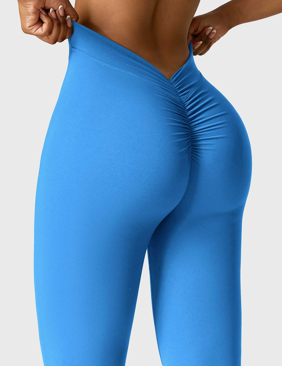 Lune London | Flared leggings with V-neck