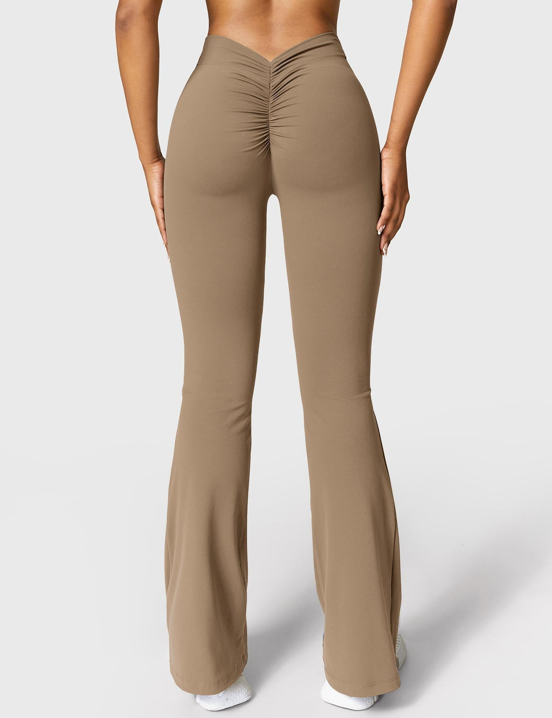 Lune London | Flared leggings with V-neck