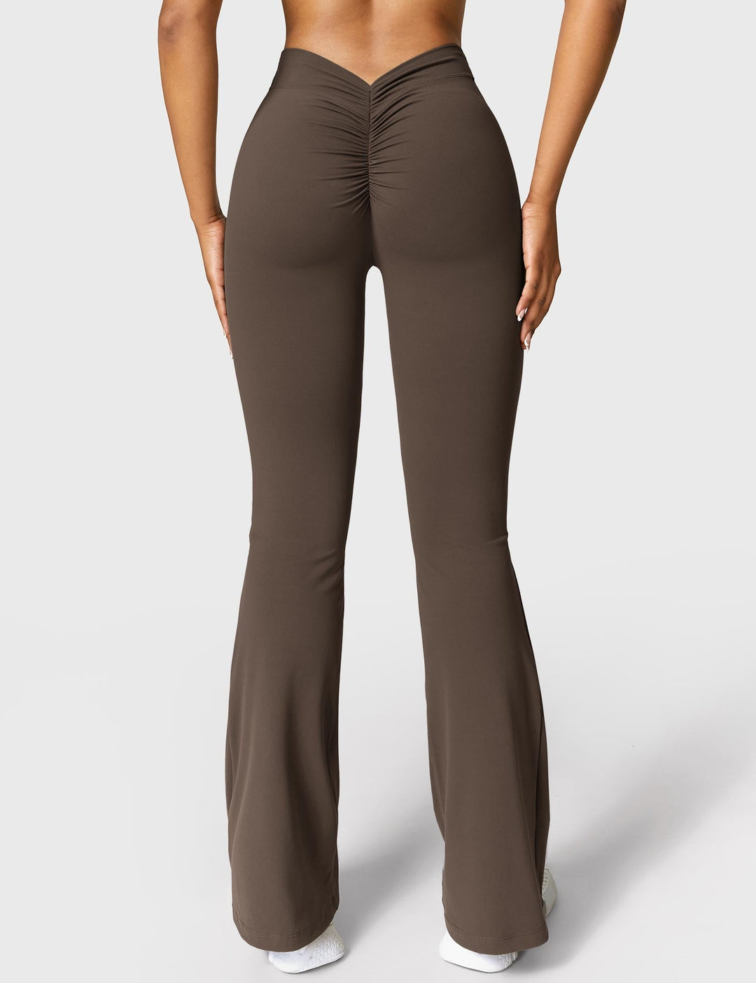 Lune London | Flared leggings with V-neck