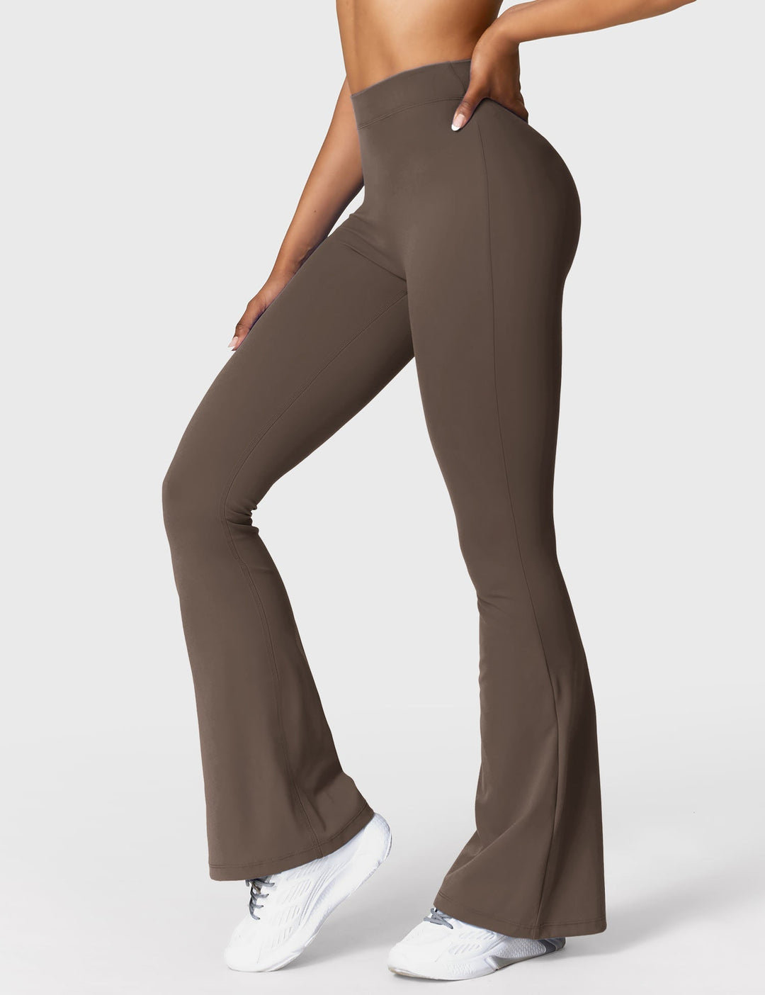 Lune London | Flared leggings with V-neck
