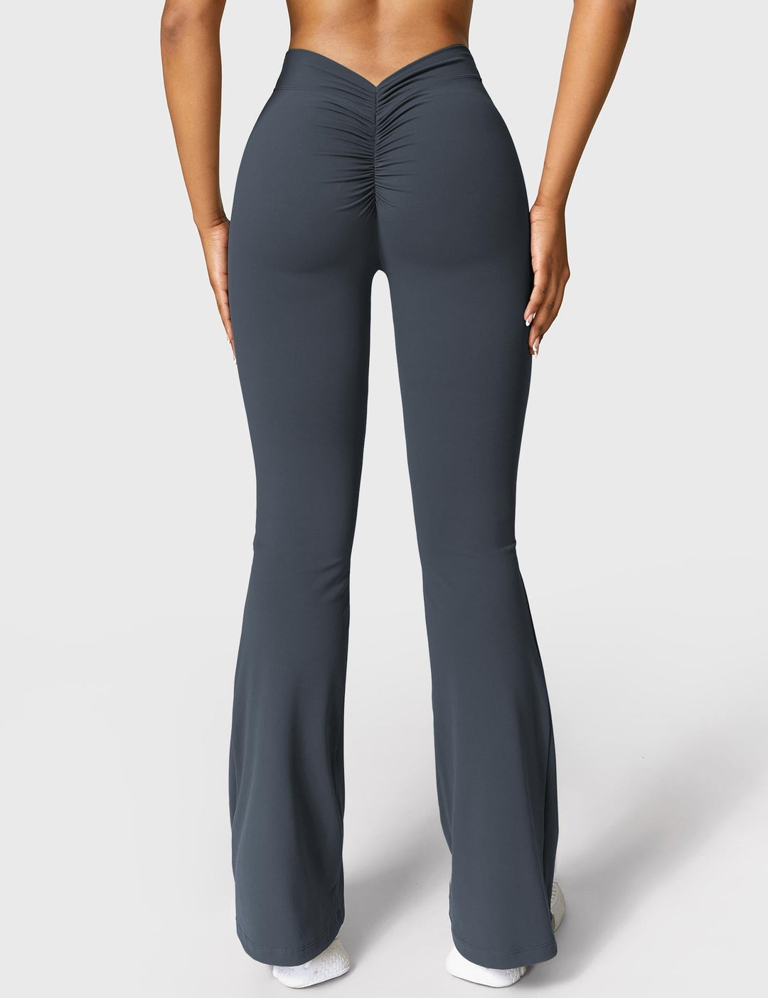 Lune London | Flared leggings with V-neck