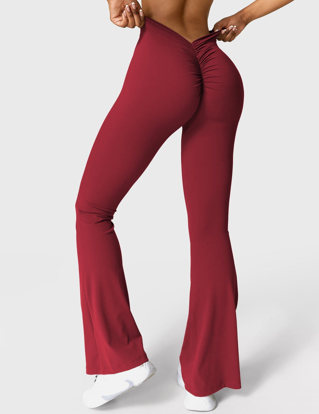 Lune London | Flared leggings with V-neck