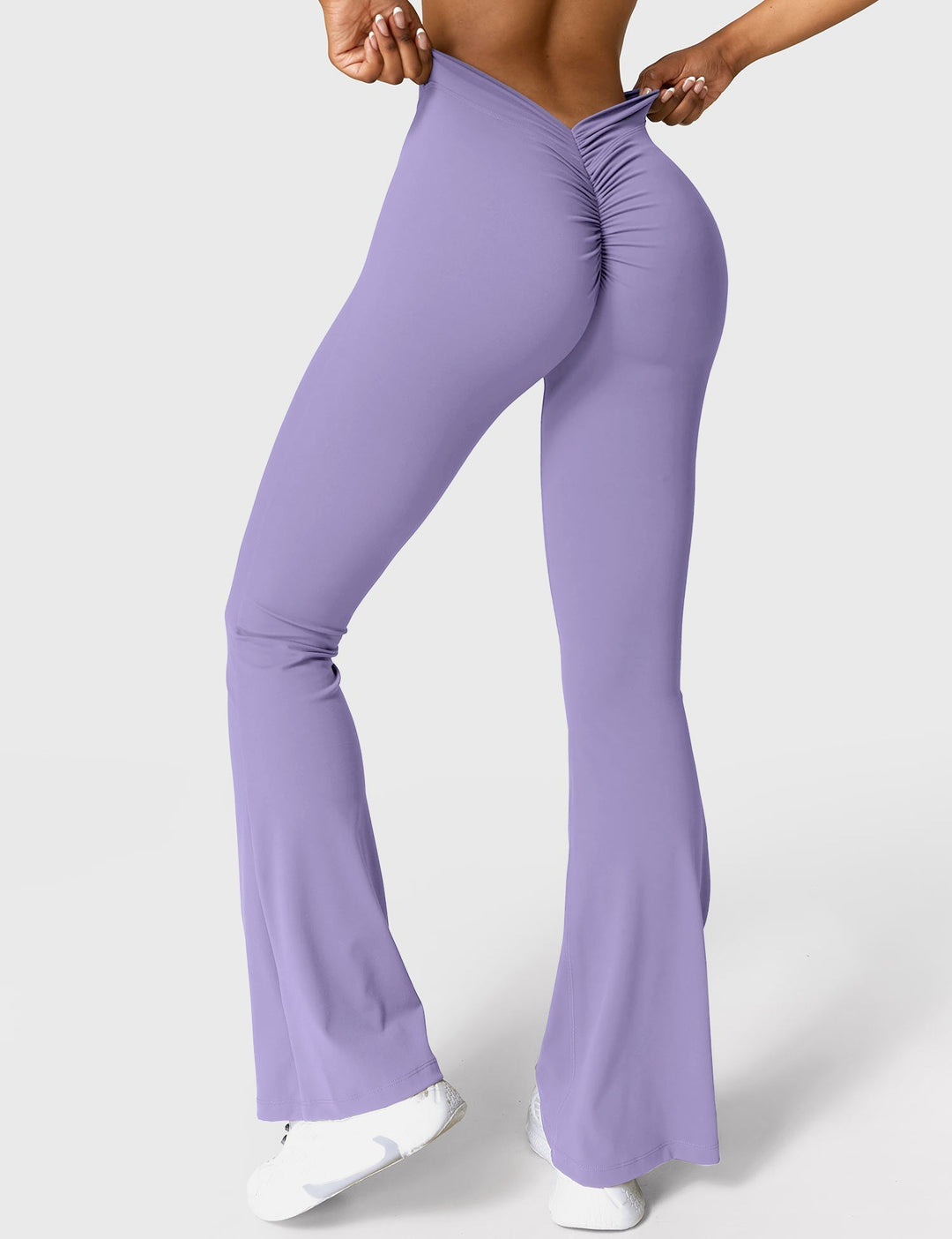 Lune London | Flared leggings with V-neck